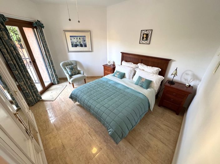 Image No.26-3 Bed Villa for sale