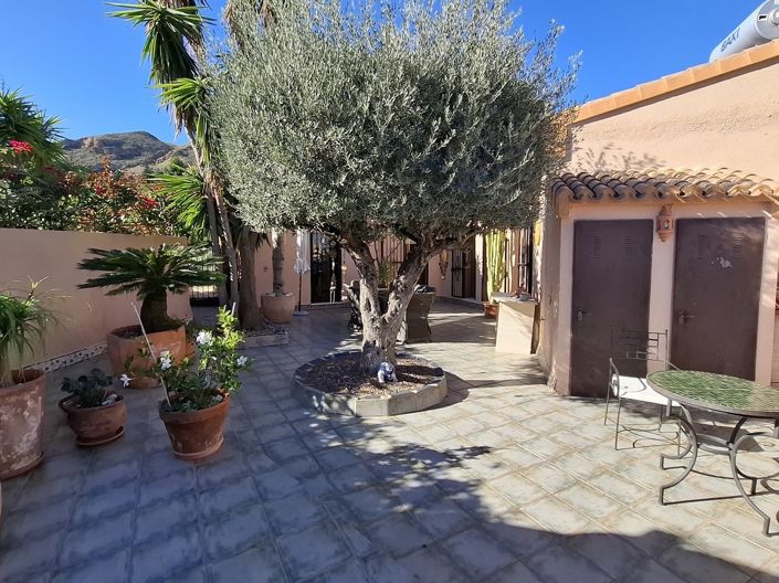 Image No.3-3 Bed Villa for sale