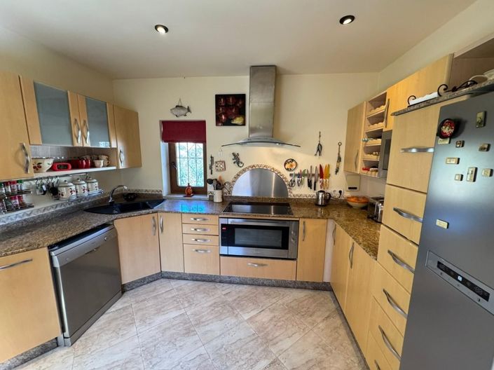 Image No.30-3 Bed Villa for sale