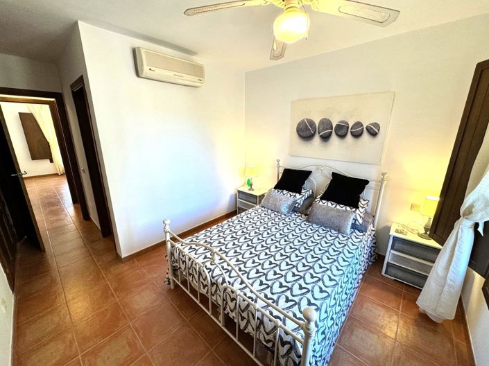 Image No.11-2 Bed Apartment for sale