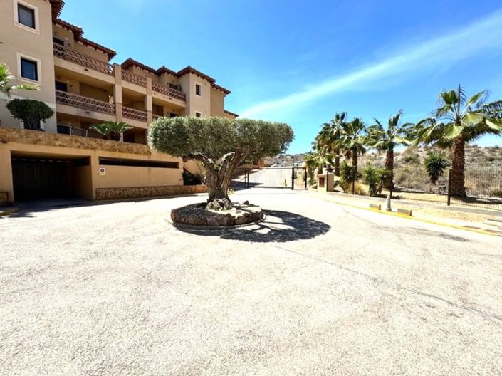 Image No.21-2 Bed Apartment for sale