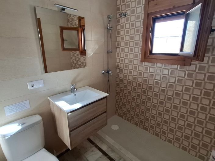 Image No.18-4 Bed Villa for sale