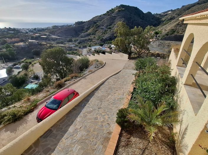 Image No.3-4 Bed Villa for sale