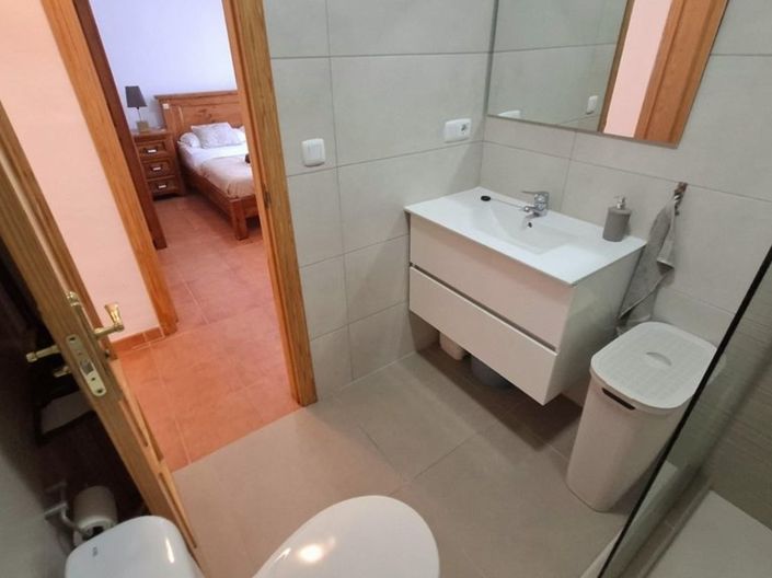 Image No.18-3 Bed Apartment for sale