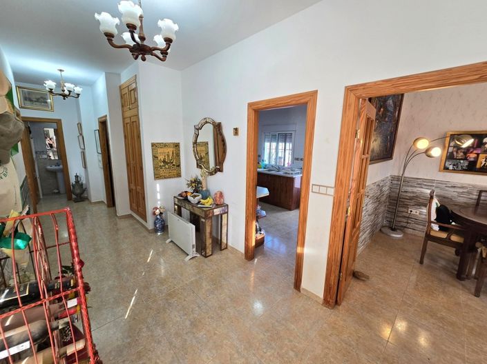 Image No.19-3 Bed Villa for sale