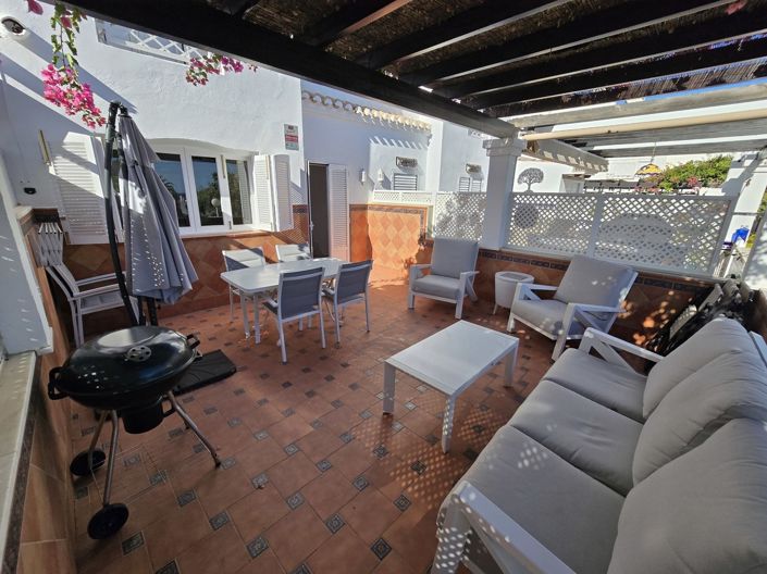 Image No.3-3 Bed Property for sale