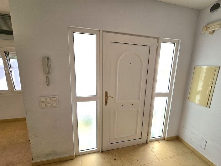 Image No.19-4 Bed Villa for sale