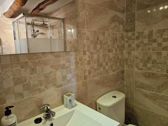 Image No.29-9 Bed Property for sale