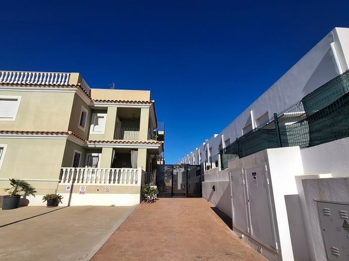 Image No.20-2 Bed Apartment for sale