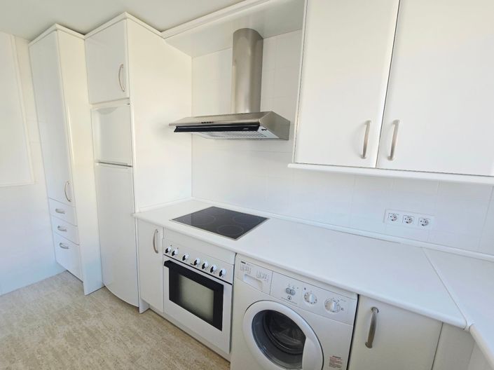 Image No.25-3 Bed Property for sale