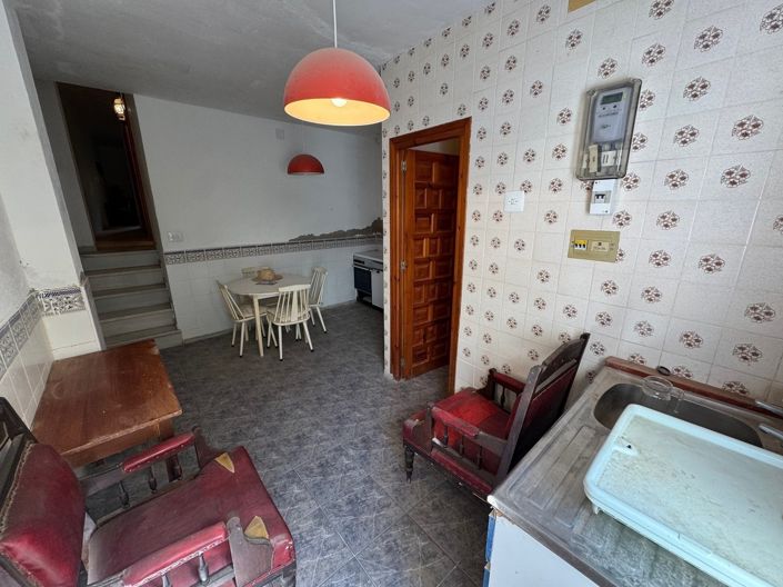 Image No.16-8 Bed Village House for sale