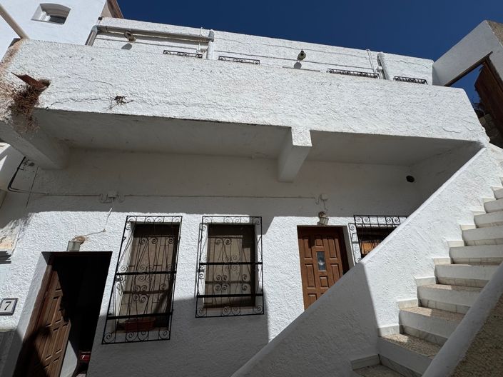 Image No.2-8 Bed Village House for sale