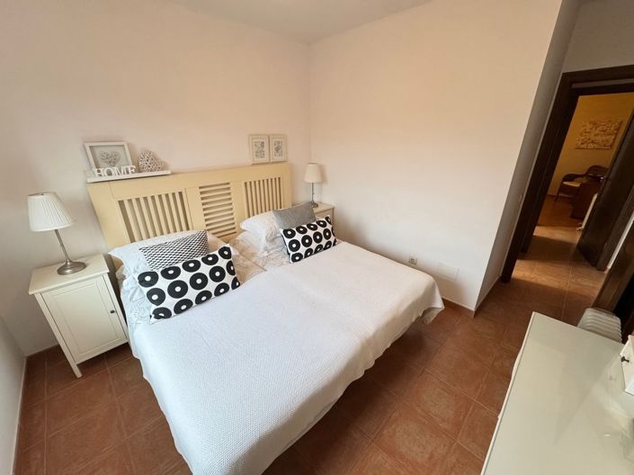 Image No.20-2 Bed Apartment for sale