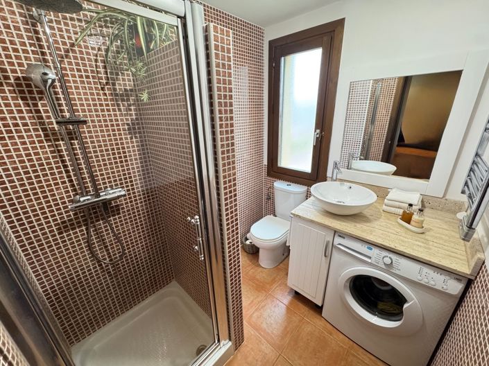 Image No.21-2 Bed Apartment for sale