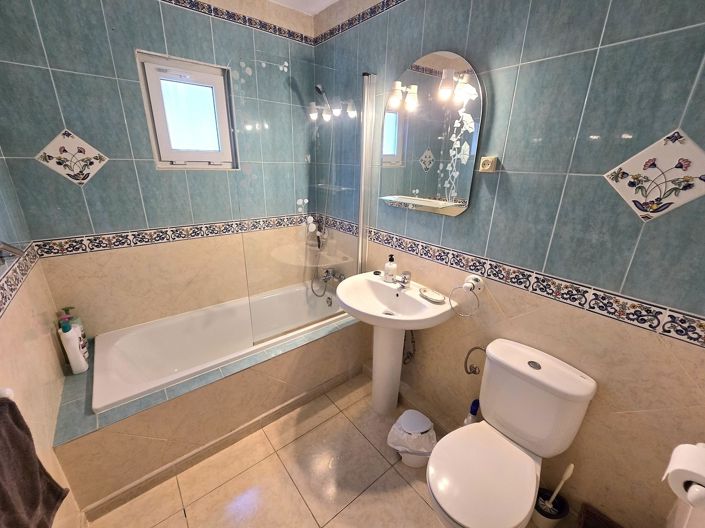 Image No.15-3 Bed Villa for sale