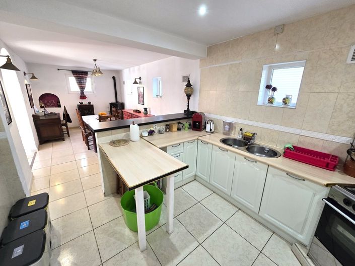 Image No.7-3 Bed Villa for sale