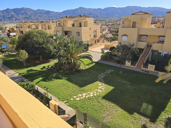 Image No.25-2 Bed Property for sale