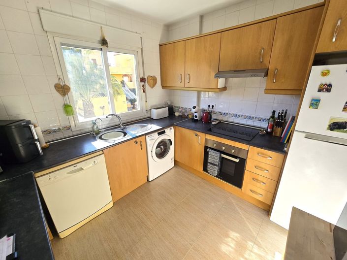 Image No.4-2 Bed Property for sale