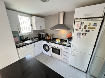 23804-villa-for-sale-in-valle-del-este-golf-9