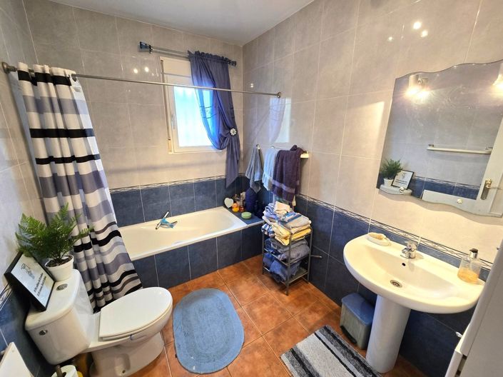 Image No.17-3 Bed Villa for sale