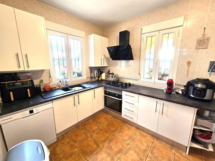 Image No.4-3 Bed Villa for sale