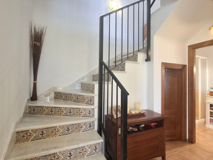 Image No.21-3 Bed Property for sale