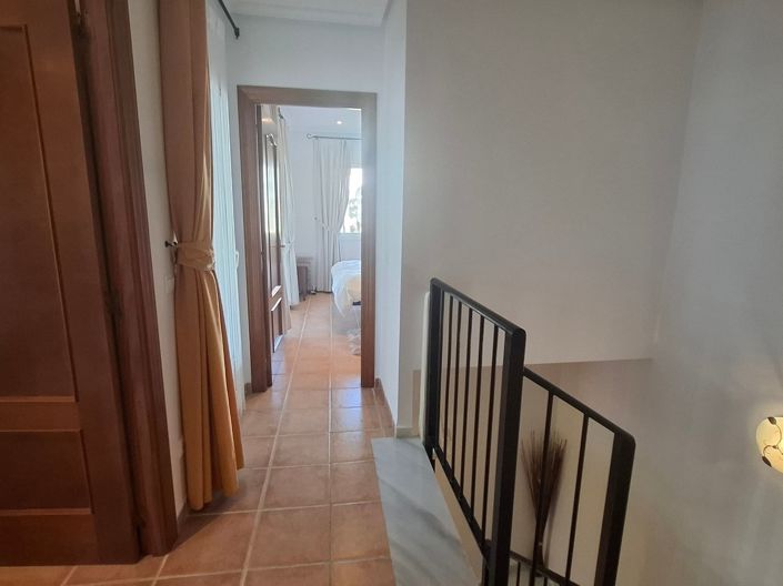 Image No.22-3 Bed Property for sale