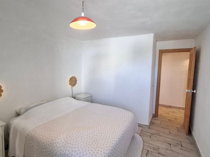 Image No.19-2 Bed Apartment for sale