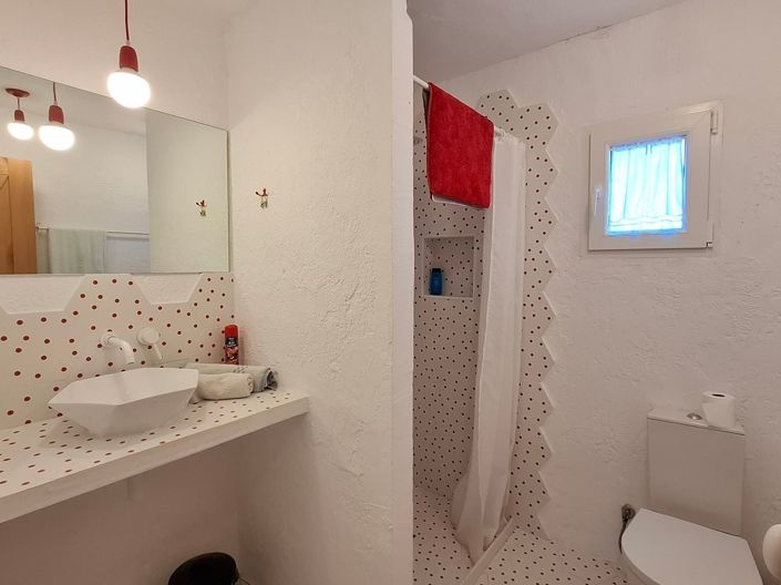 Image No.25-2 Bed Apartment for sale