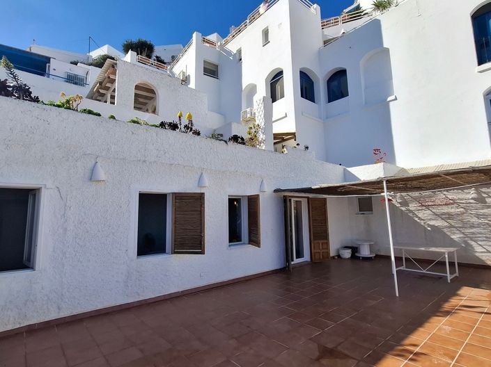 Image No.28-2 Bed Apartment for sale