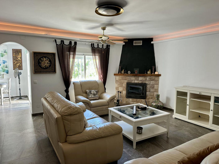 Image No.5-3 Bed Property for sale