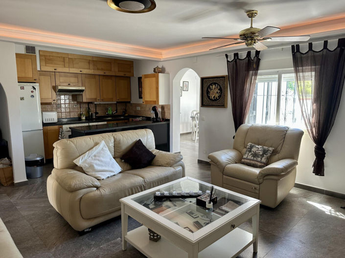 Image No.6-3 Bed Property for sale