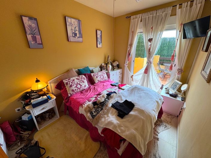 Image No.19-3 Bed Property for sale