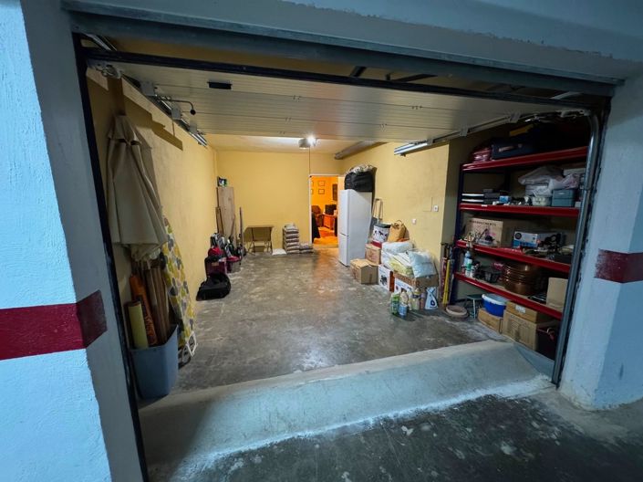 Image No.24-3 Bed Property for sale