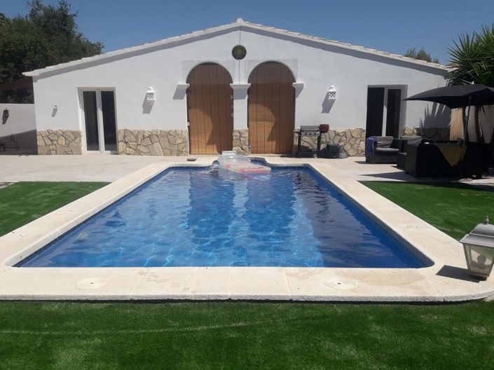 Image No.30-7 Bed Property for sale