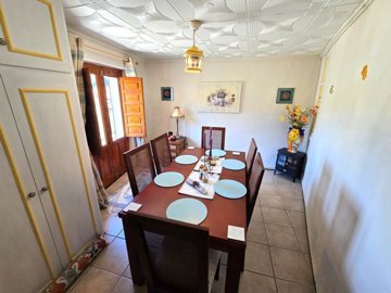 23988-village-house-for-sale-in-sufli-921624-