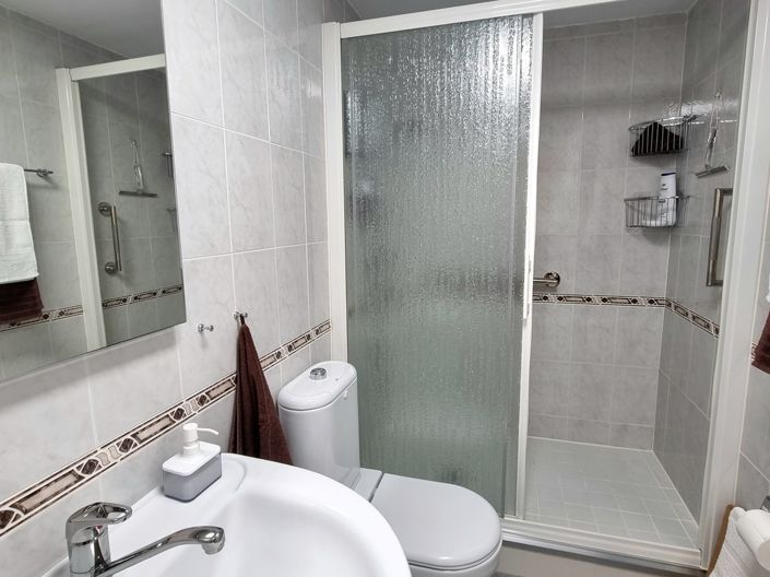 Image No.23-2 Bed Apartment for sale