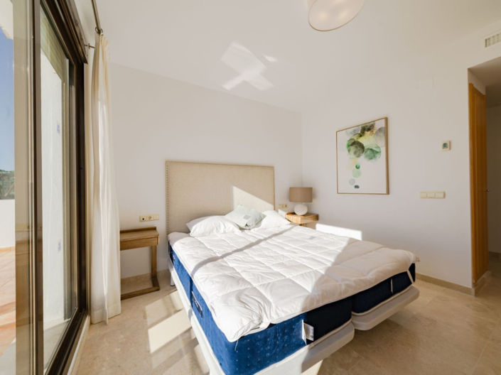 Image No.19-3 Bed Apartment for sale