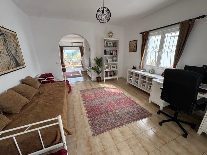 Image No.10-3 Bed Villa for sale