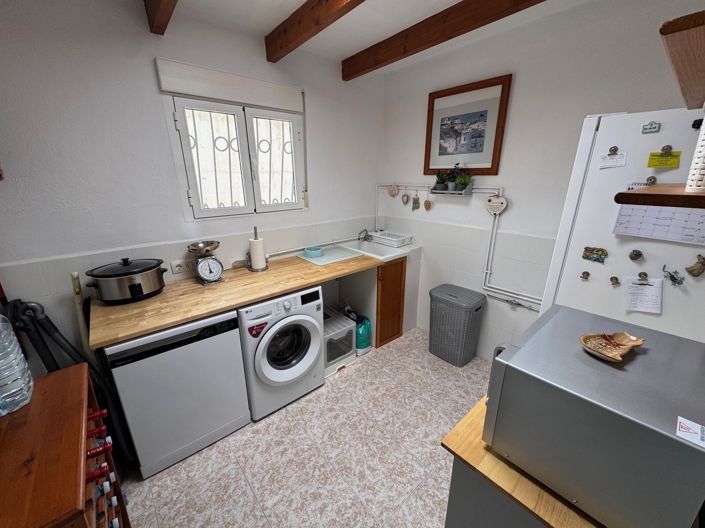 Image No.8-3 Bed Villa for sale