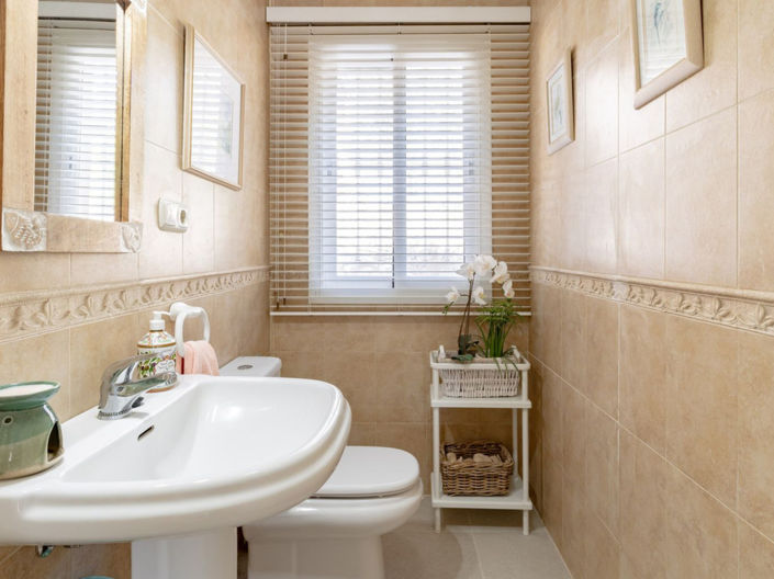 Image No.20-5 Bed Villa for sale