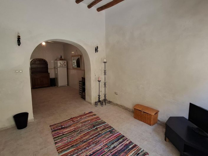 Image No.7-4 Bed Village House for sale