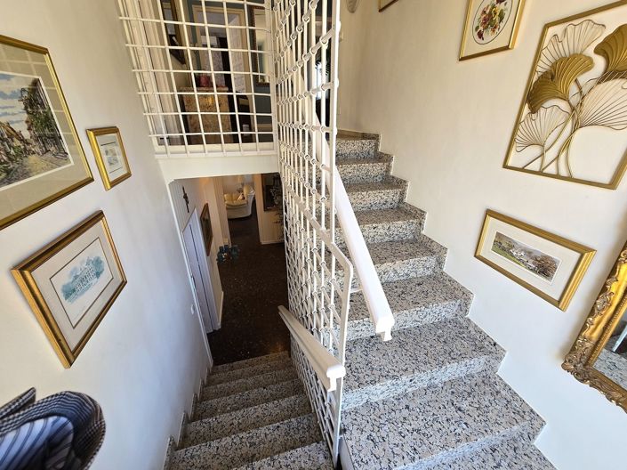 Image No.17-5 Bed Villa for sale