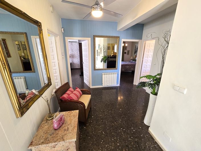 Image No.18-5 Bed Villa for sale