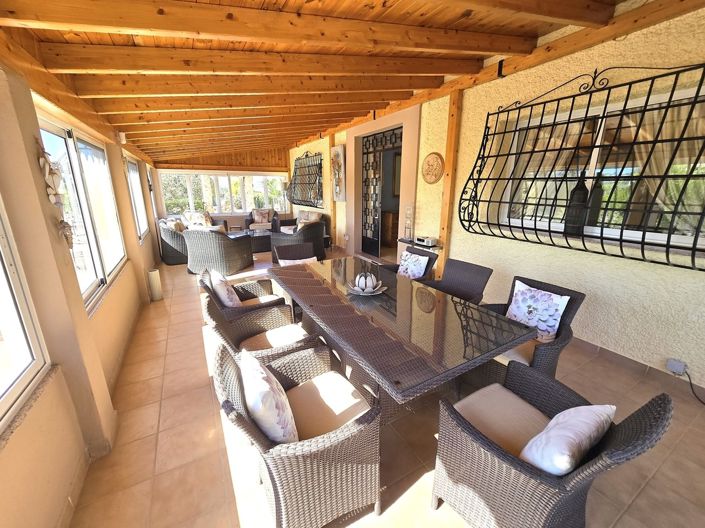 Image No.2-5 Bed Villa for sale