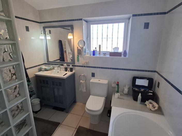 Image No.16-3 Bed Villa for sale