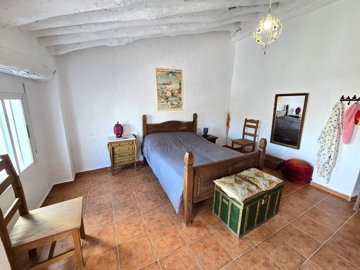 24118-village-house-for-sale-in-seron-931984-