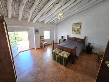 24118-village-house-for-sale-in-seron-931976-