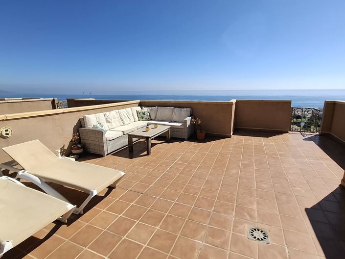 Image No.24-3 Bed Apartment for sale