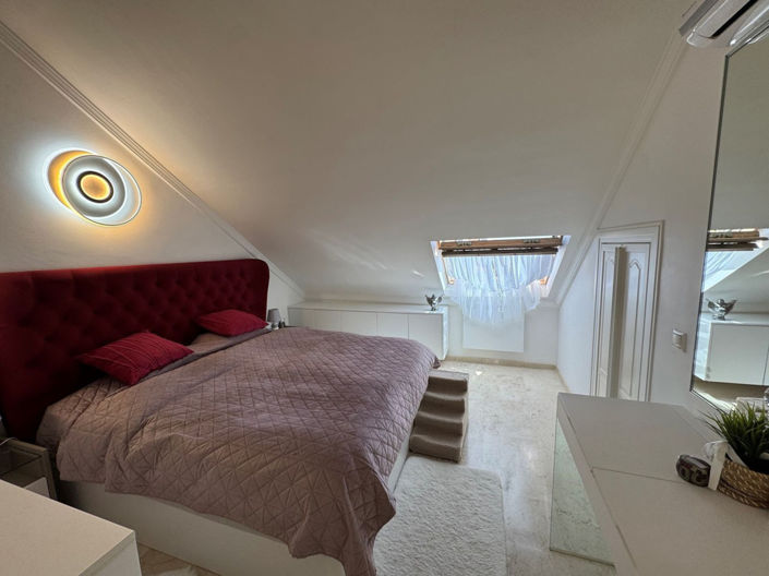 Image No.23-4 Bed Property for sale